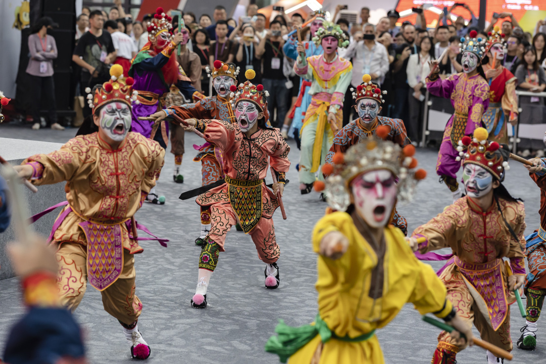 第135届广交会现场亮点纷呈现场热闹非凡